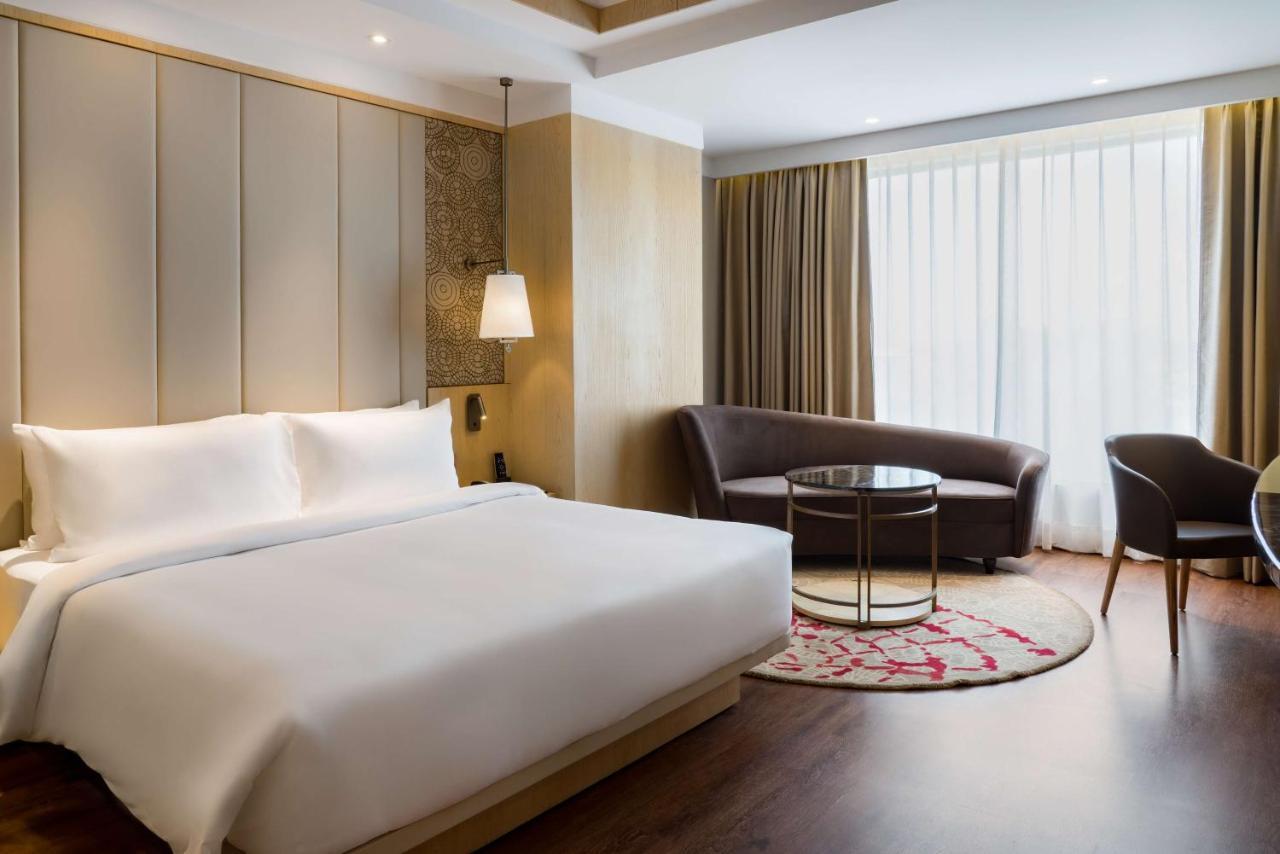 Radisson Bhopal Hotel Bagian luar foto