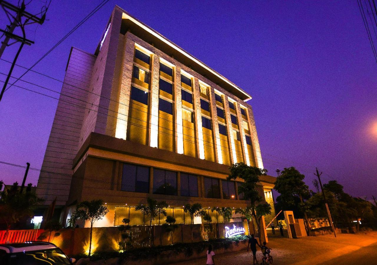Radisson Bhopal Hotel Bagian luar foto