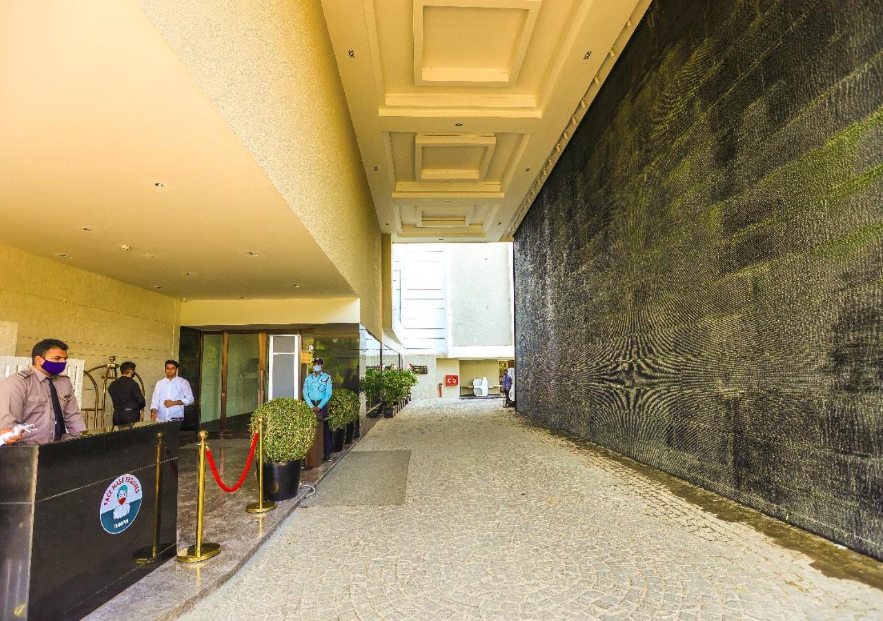 Radisson Bhopal Hotel Bagian luar foto