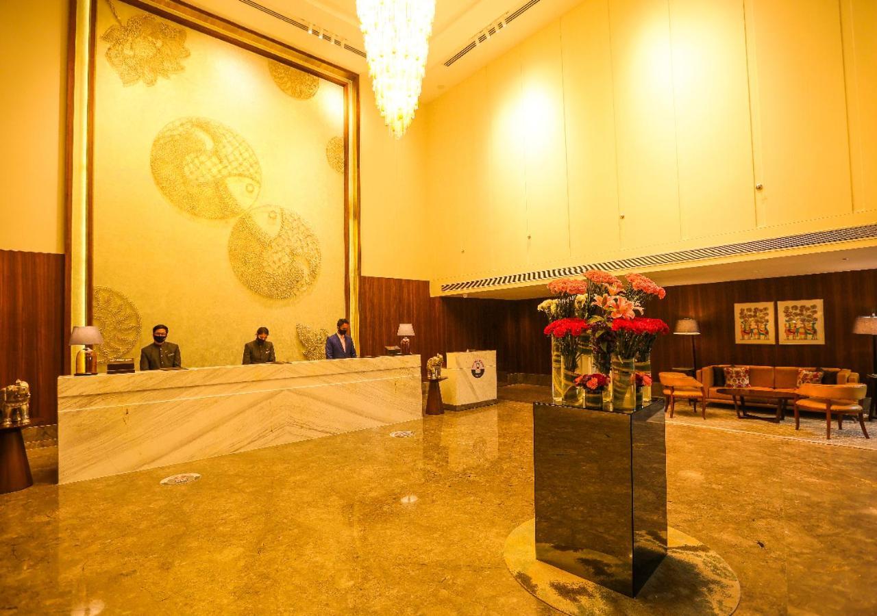 Radisson Bhopal Hotel Bagian luar foto