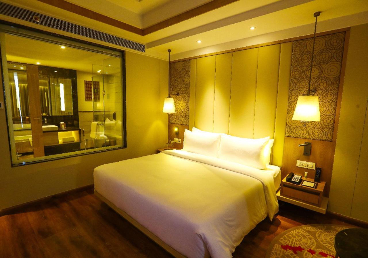 Radisson Bhopal Hotel Bagian luar foto