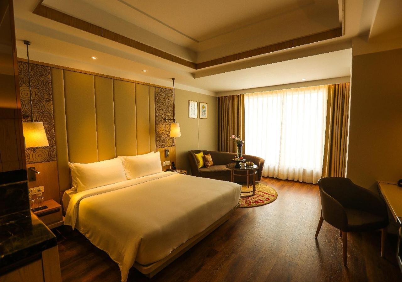 Radisson Bhopal Hotel Bagian luar foto