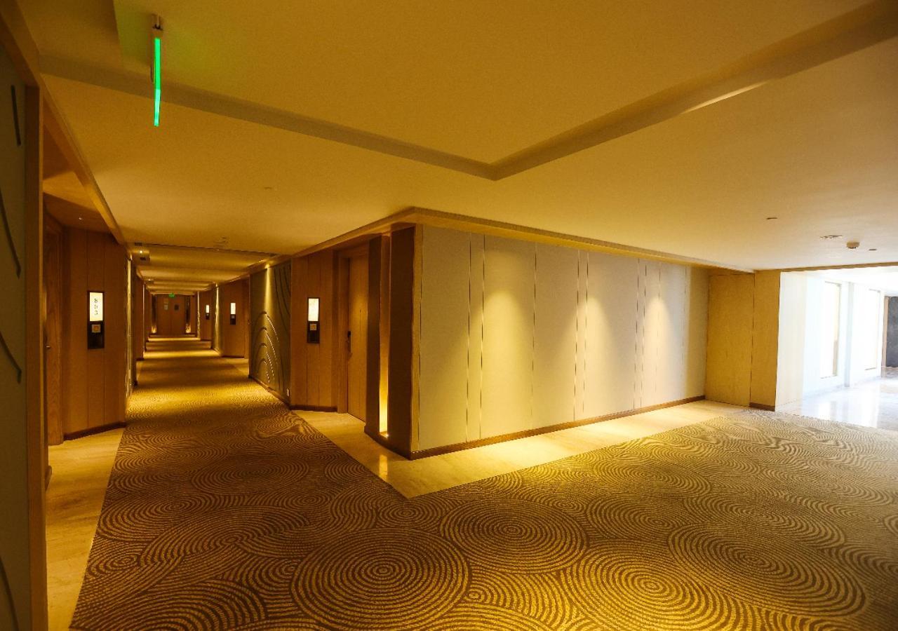 Radisson Bhopal Hotel Bagian luar foto