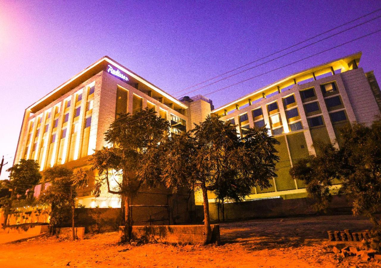 Radisson Bhopal Hotel Bagian luar foto