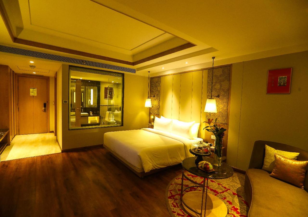 Radisson Bhopal Hotel Bagian luar foto
