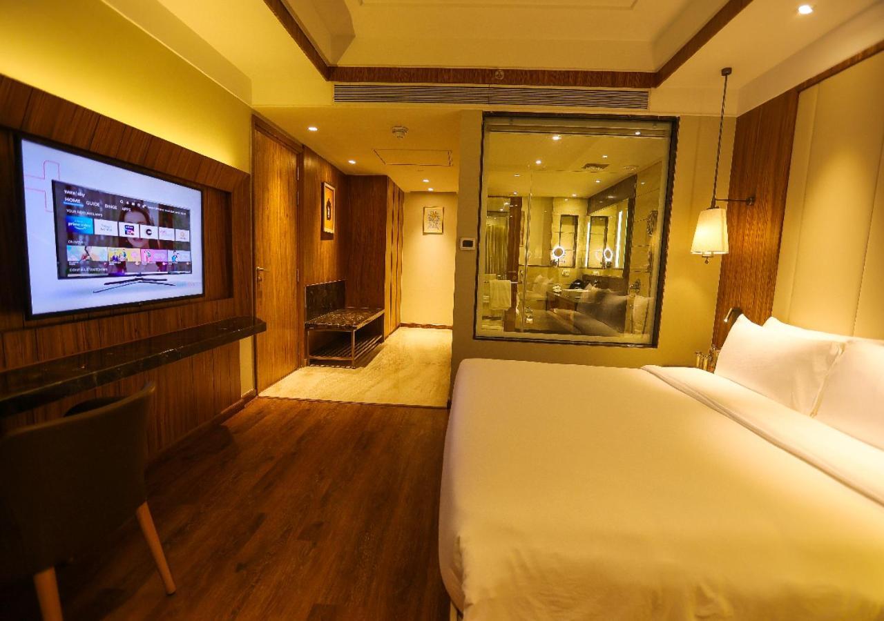 Radisson Bhopal Hotel Bagian luar foto