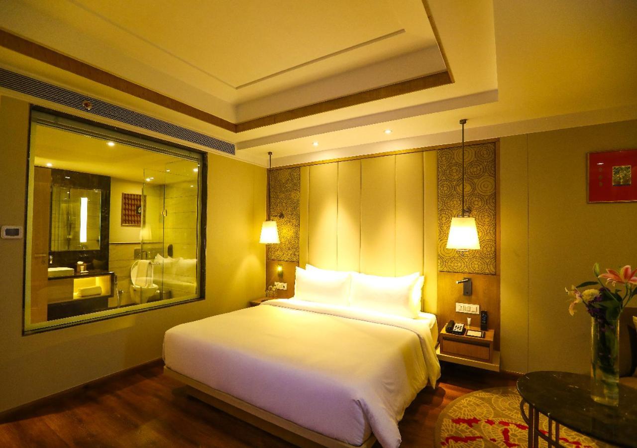 Radisson Bhopal Hotel Bagian luar foto