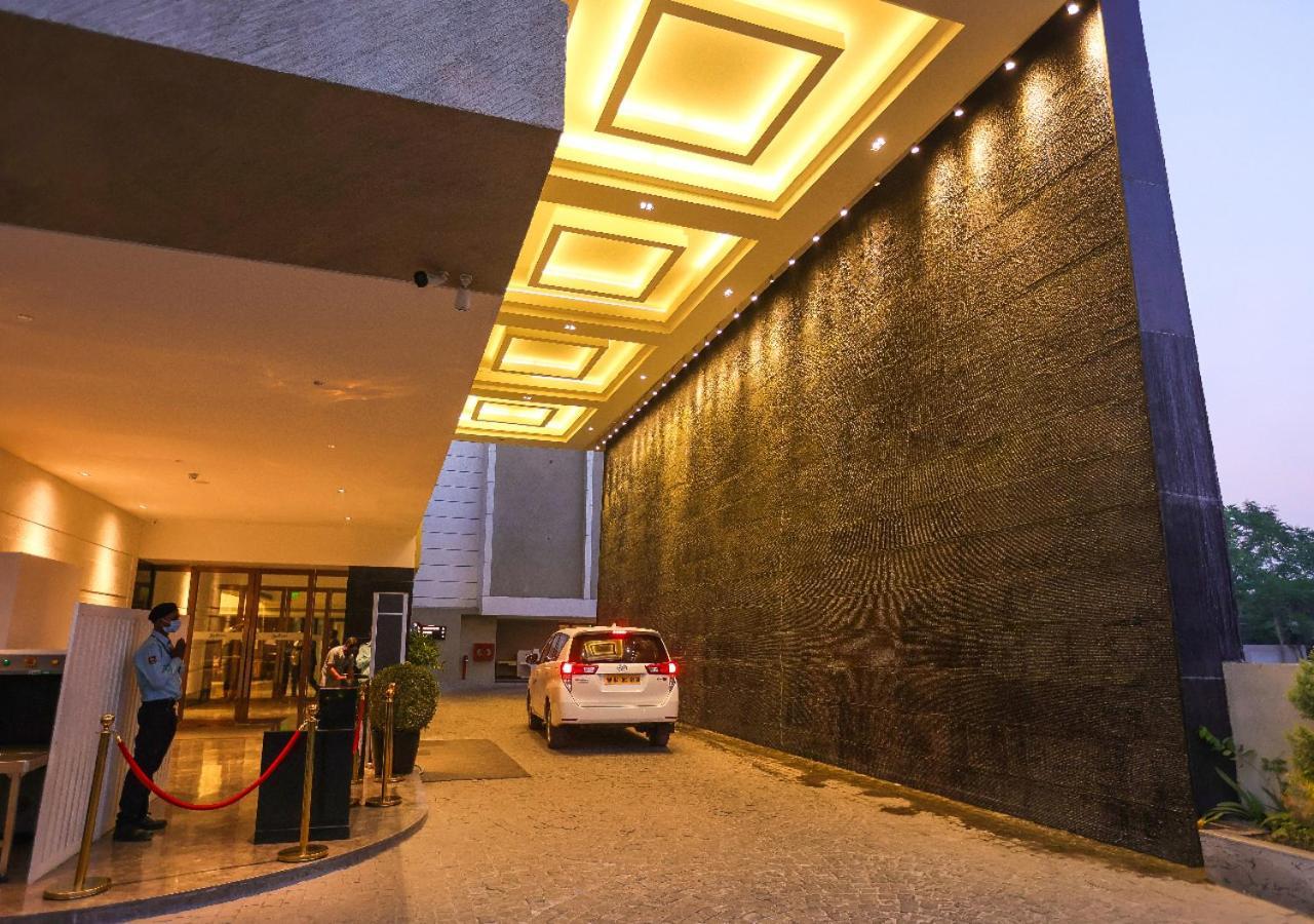 Radisson Bhopal Hotel Bagian luar foto