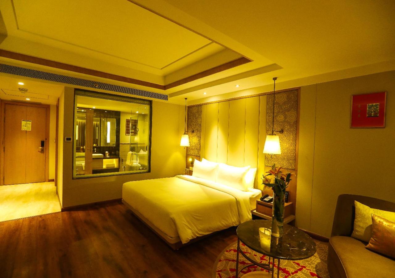 Radisson Bhopal Hotel Bagian luar foto
