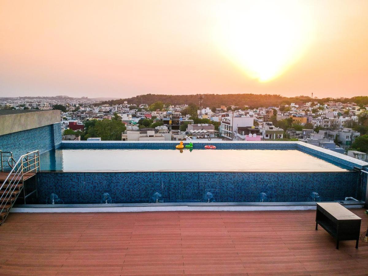 Radisson Bhopal Hotel Bagian luar foto
